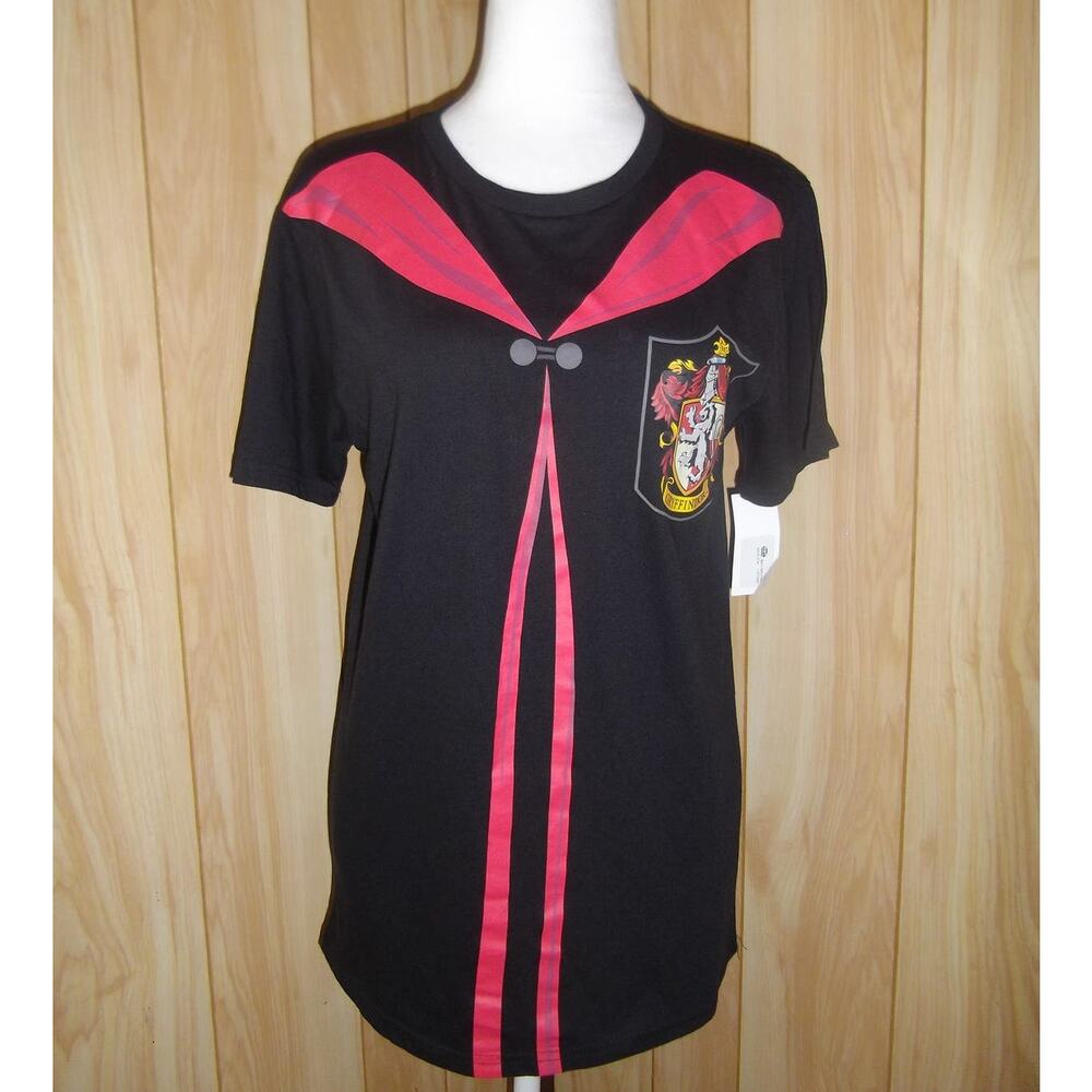 NWT Wizarding World Harry Potter Gryffindor Crew Neck Short Sleeve TShirt S